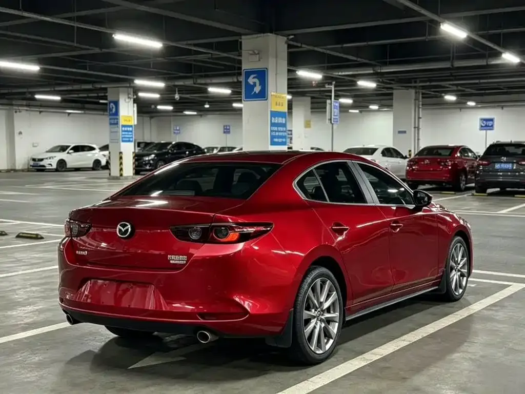 Mazda 3 Axela — фото 3
