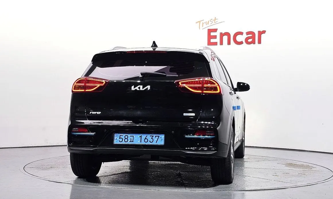 Kia Niro — фото 5