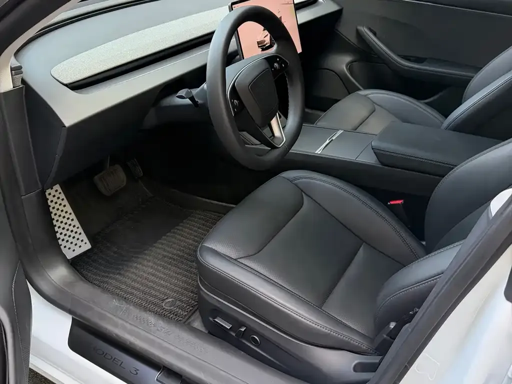 Tesla Model 3 — фото 6