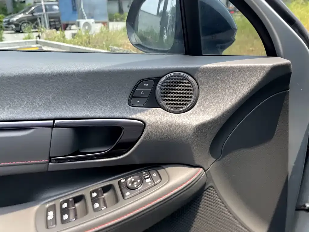 Hyundai Sonata — фото 4