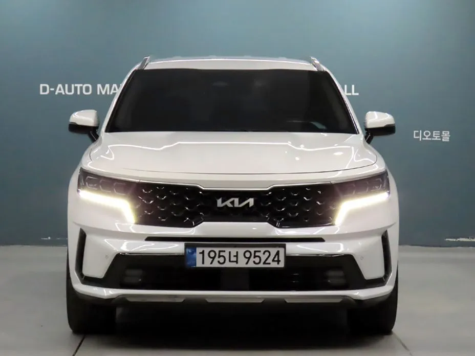Kia Sorento — фото 8