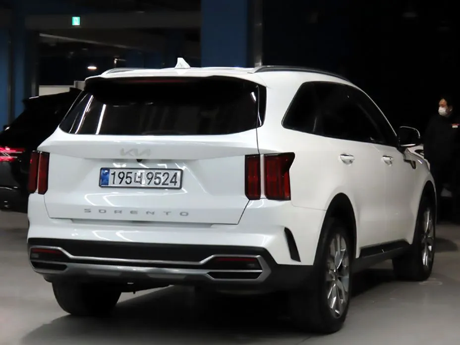 Kia Sorento — фото 3