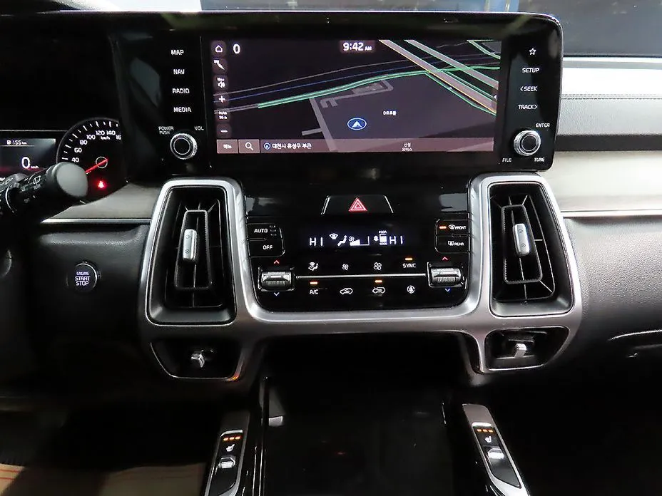 Kia Sorento — фото 9