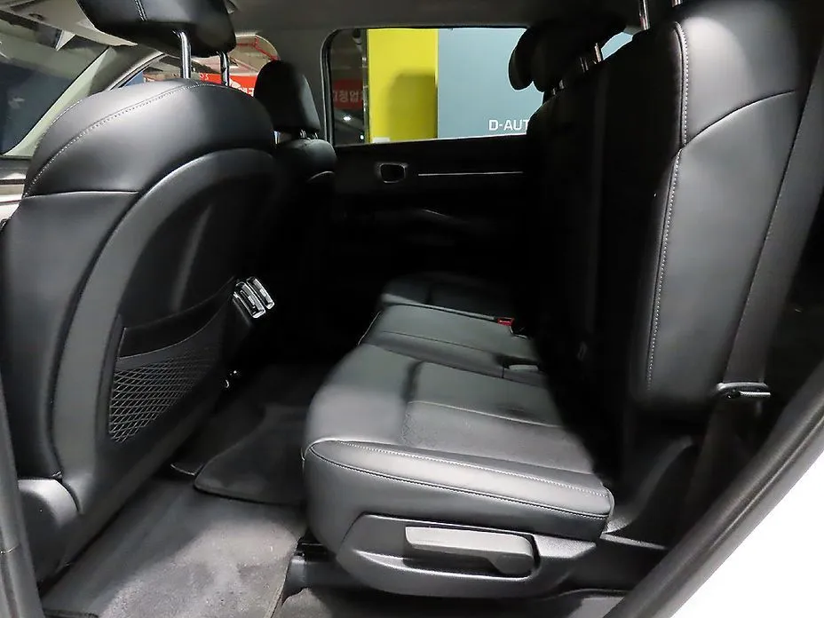Kia Sorento — фото 4