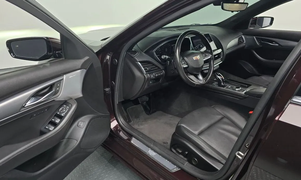 Cadillac CT5 — фото 3