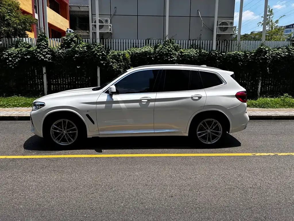 BMW X3 — фото 10