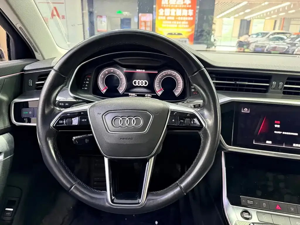 Audi A6L — фото 2