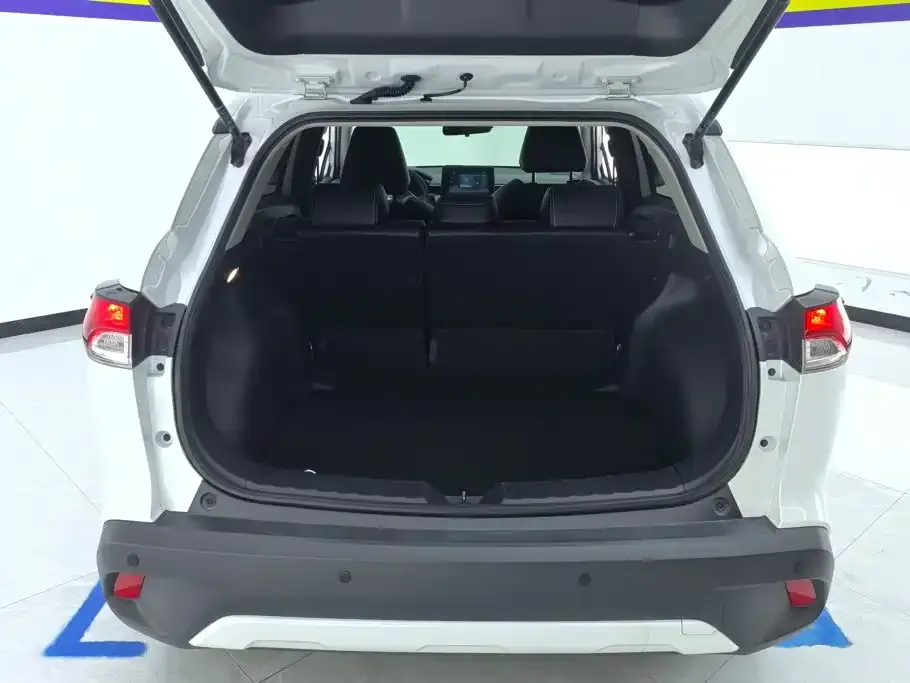 Toyota Corolla Cross — фото 4