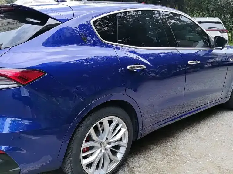 Maserati Levante — фото 7