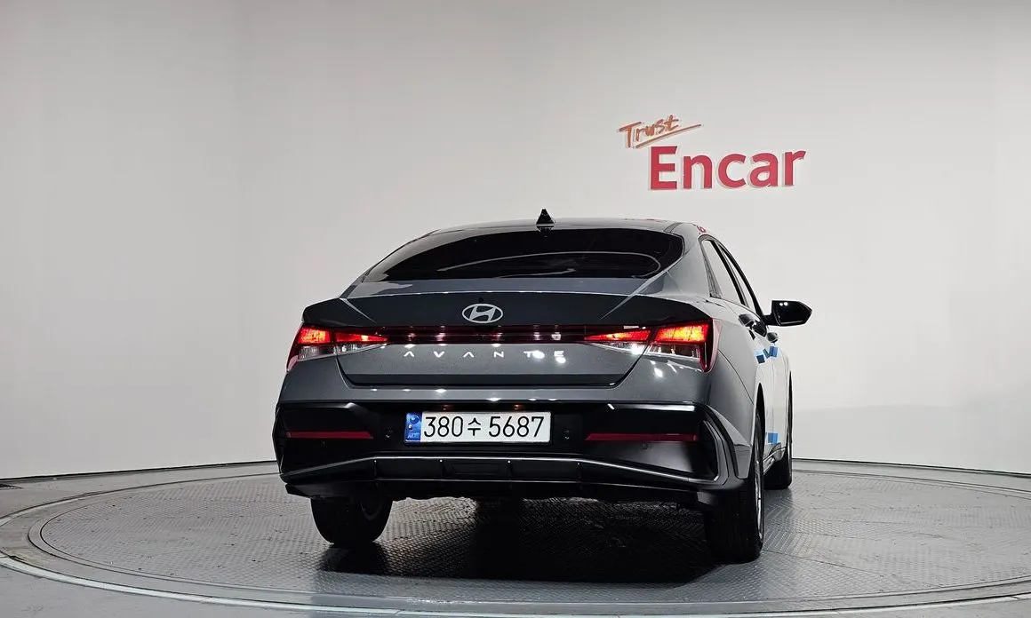 Hyundai AVANTE — фото 2