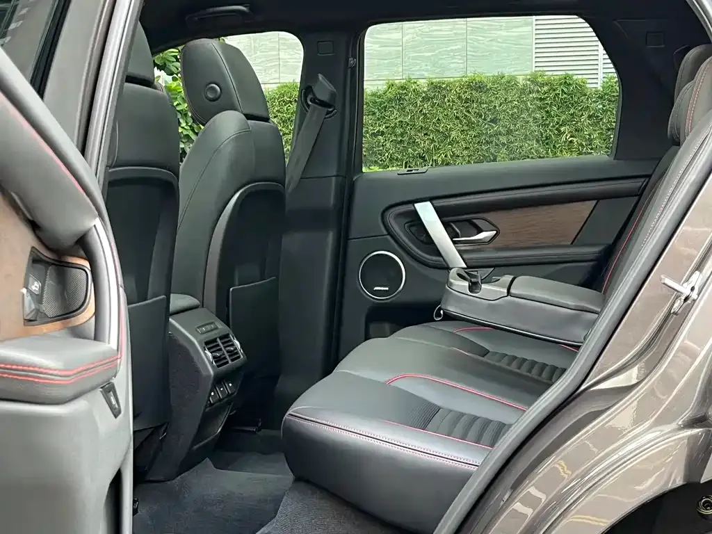 Land Rover Discovery Sport — фото 8