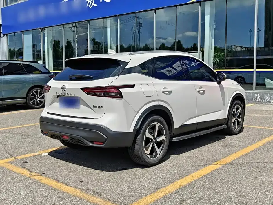 Nissan Qashqai — фото 5