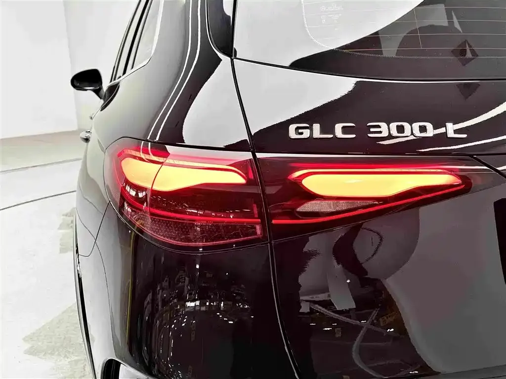 Mercedes-Benz GLC — фото 10