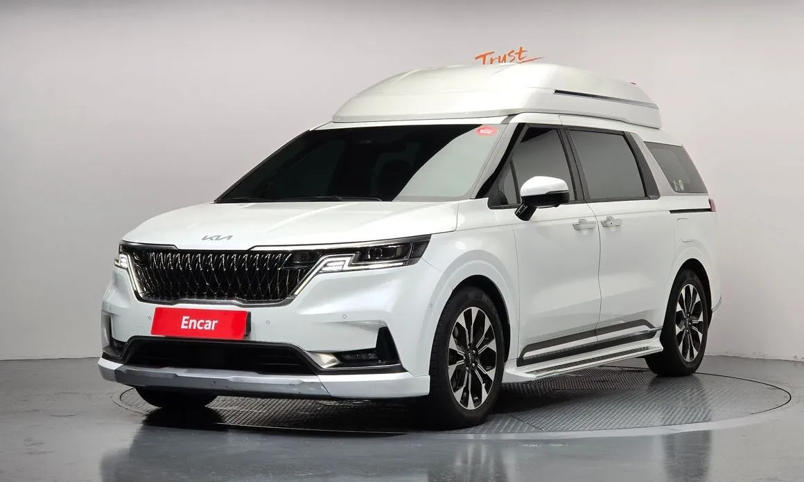 Kia Carnival — фото 1