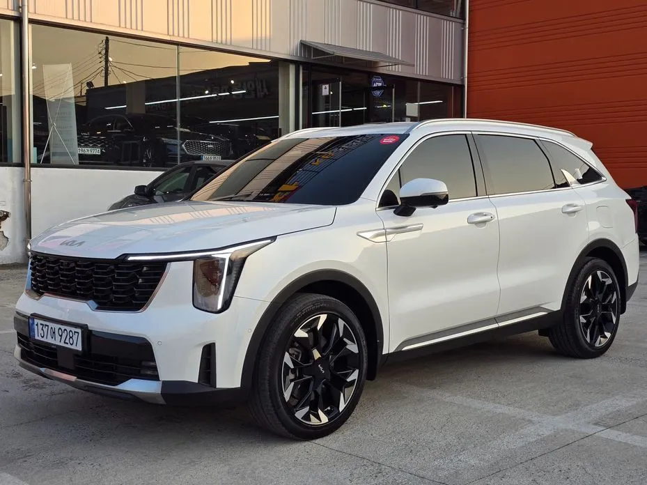 Kia Sorento — фото 1