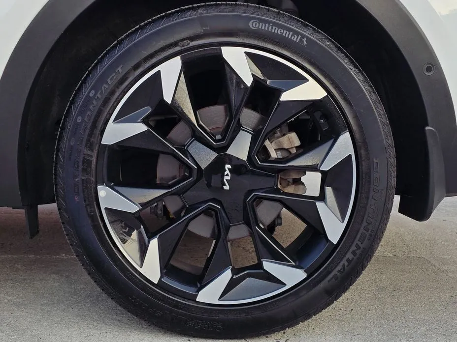 Kia Sorento — фото 7