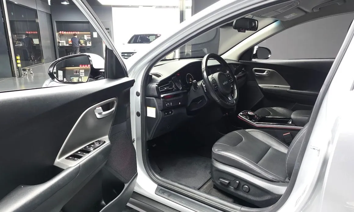 Kia Niro — фото 3