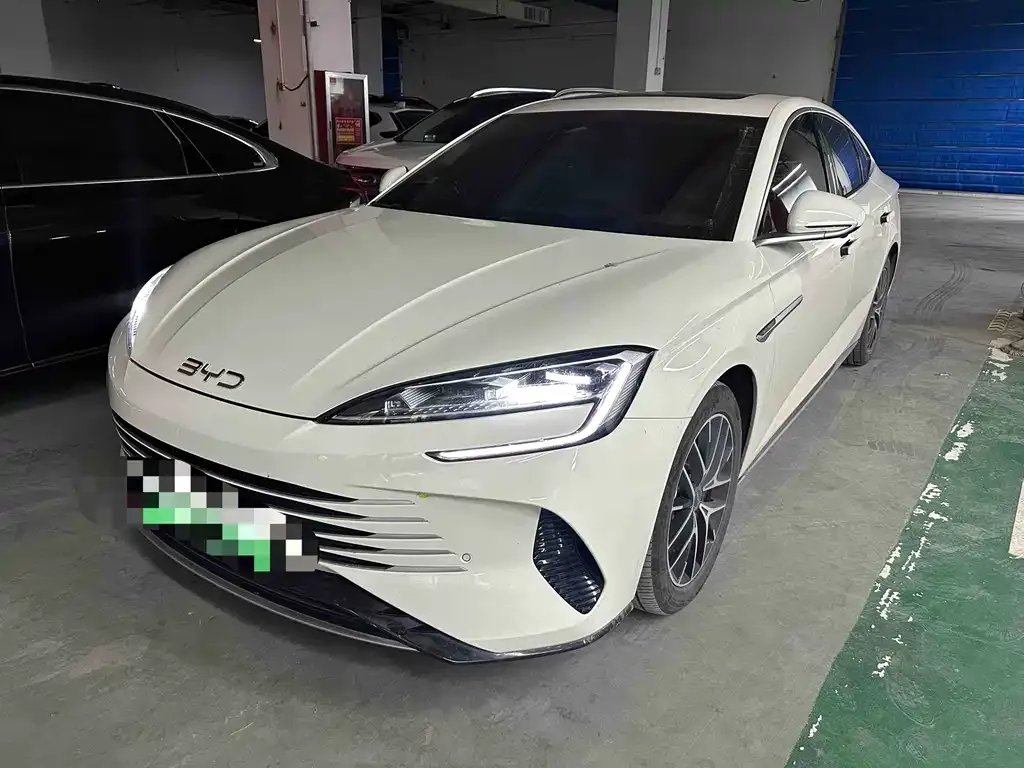 BYD Seal 07 DM-i — фото 1