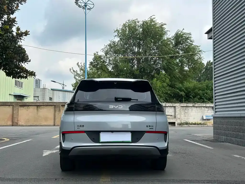 BYD Hiace 05 EV — фото 6