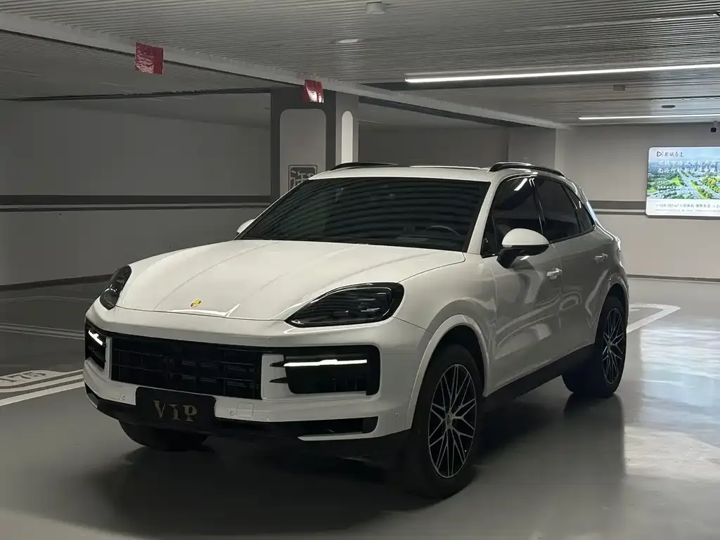 Porsche Cayenne — фото 1