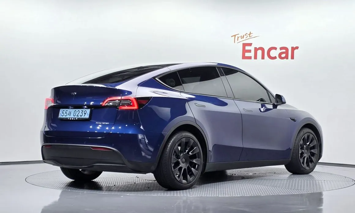 Tesla Model Y — фото 4