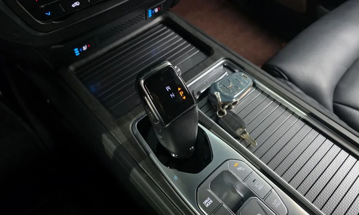 KG Mobility (Ssangyong) Rexton — фото 10