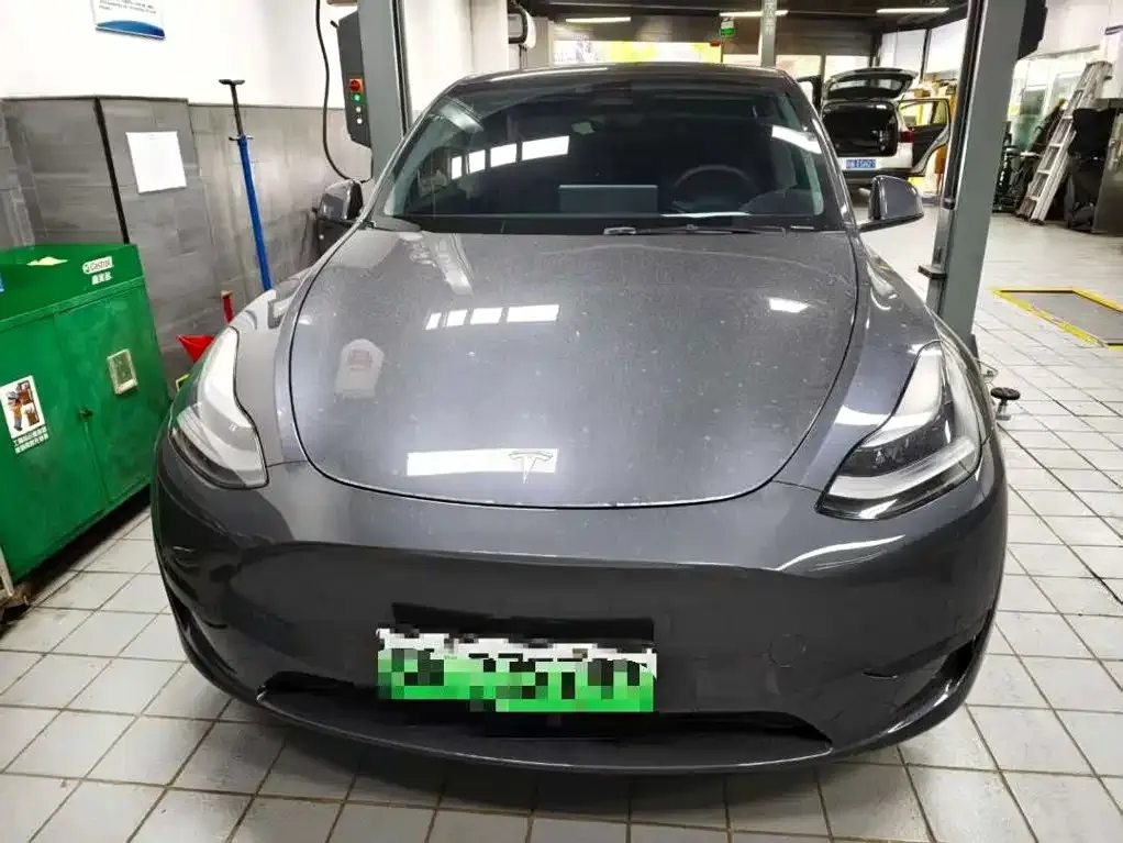 Tesla Model Y — фото 5