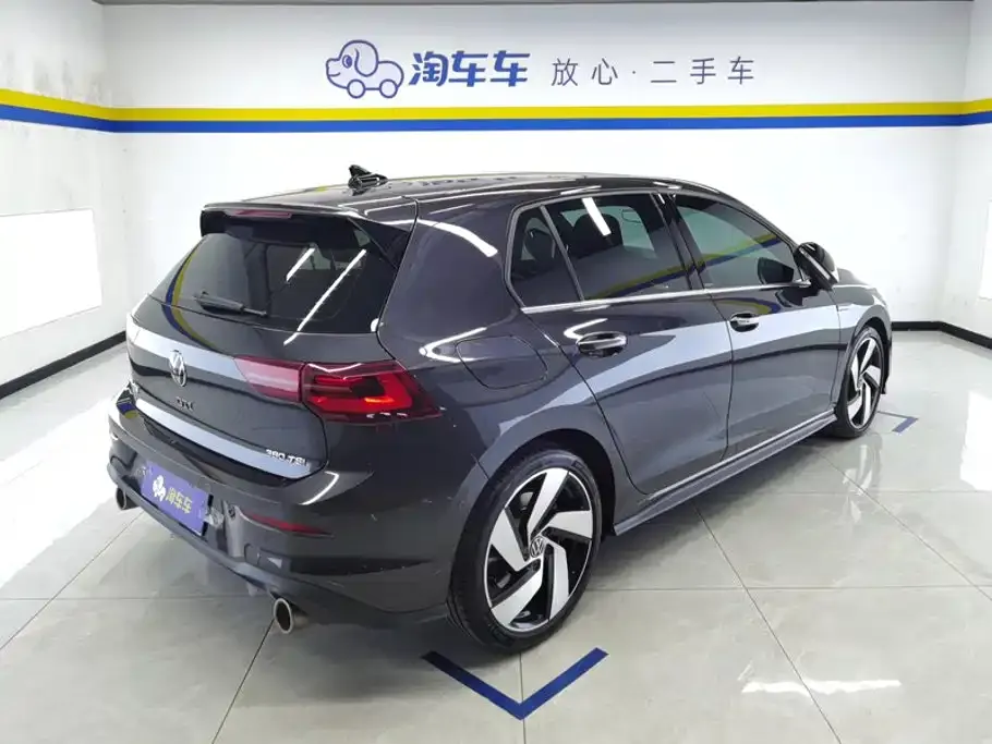 Volkswagen Golf GTI — фото 4