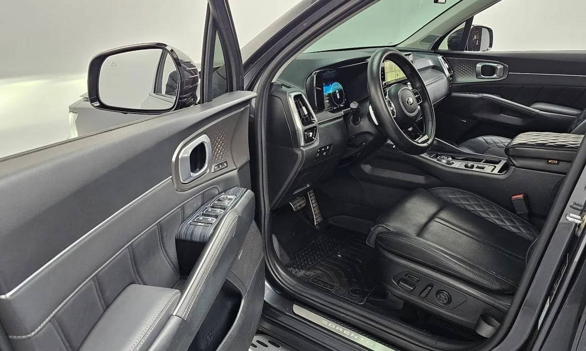 Kia Sorento — фото 7