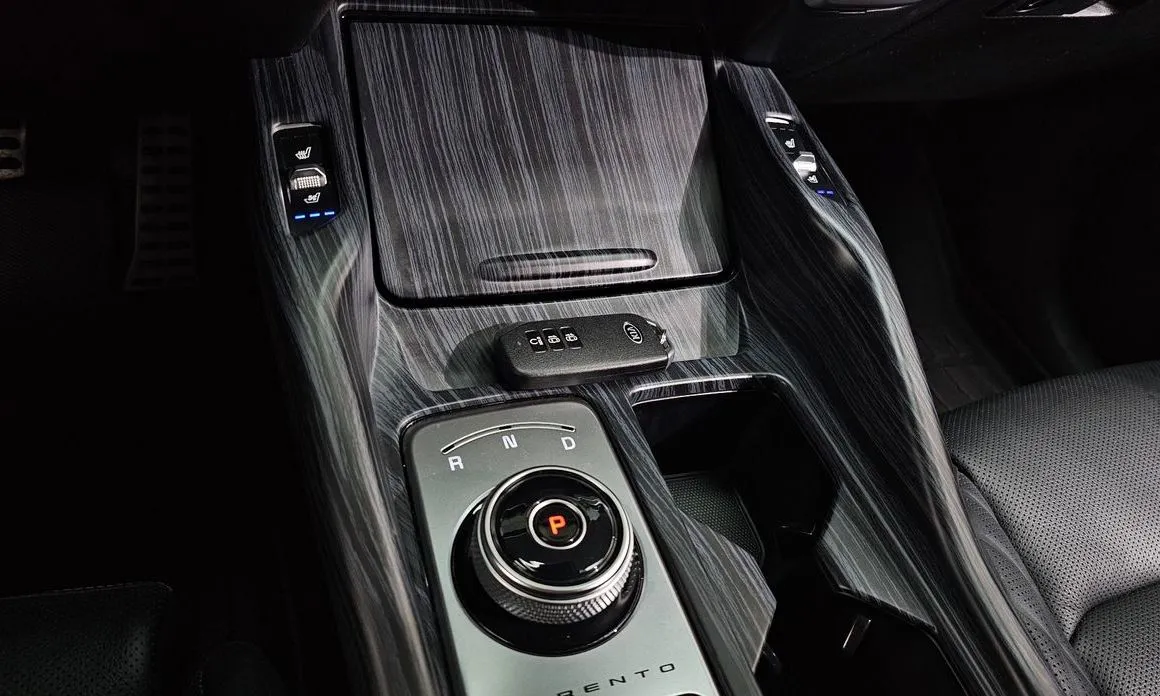 Kia Sorento — фото 6