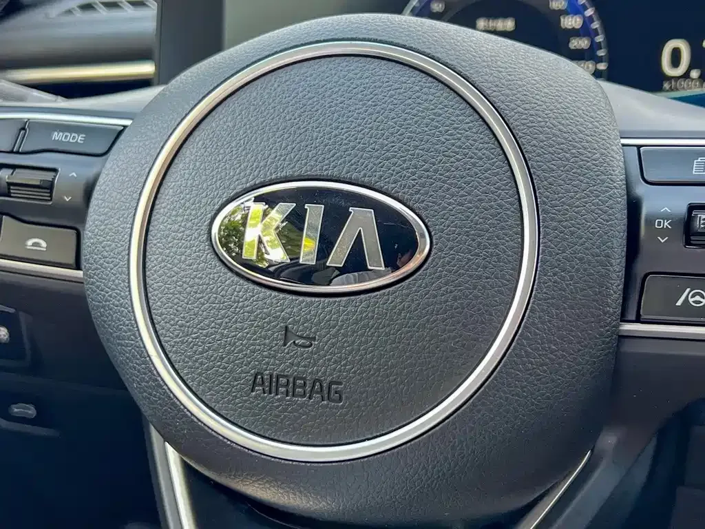 Kia K5 — фото 5
