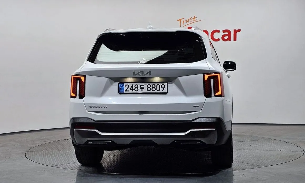 Kia Sorento — фото 10