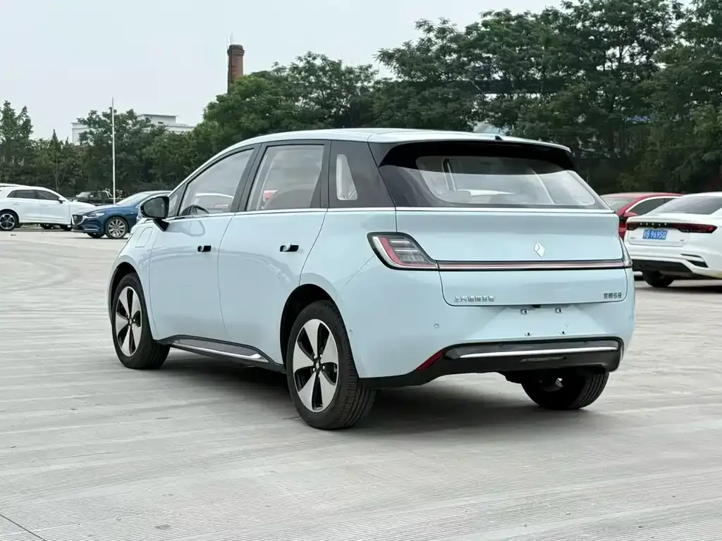 Baojun Yunduo — фото 3