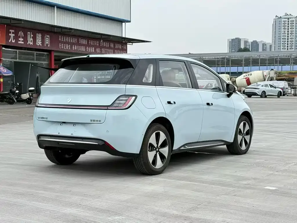 Baojun Yunduo — фото 4