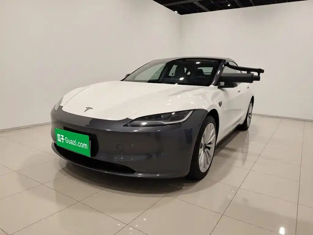 Tesla Model 3 — фото 10