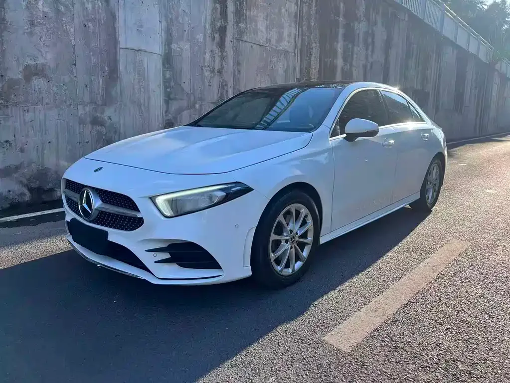 Mercedes-Benz A-Class — фото 1