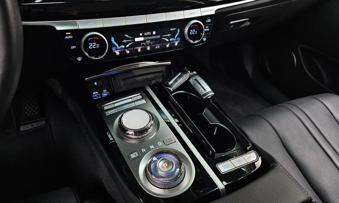 Genesis G80 — фото 10