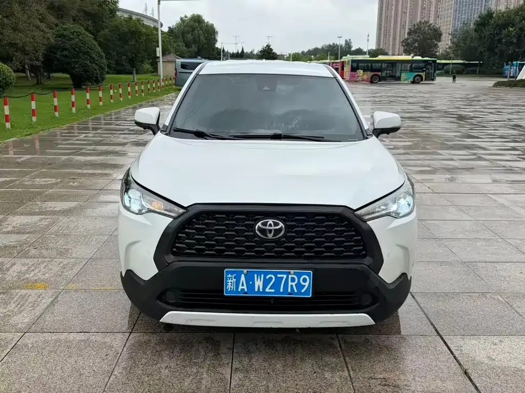 Toyota Corolla Cross — фото 3