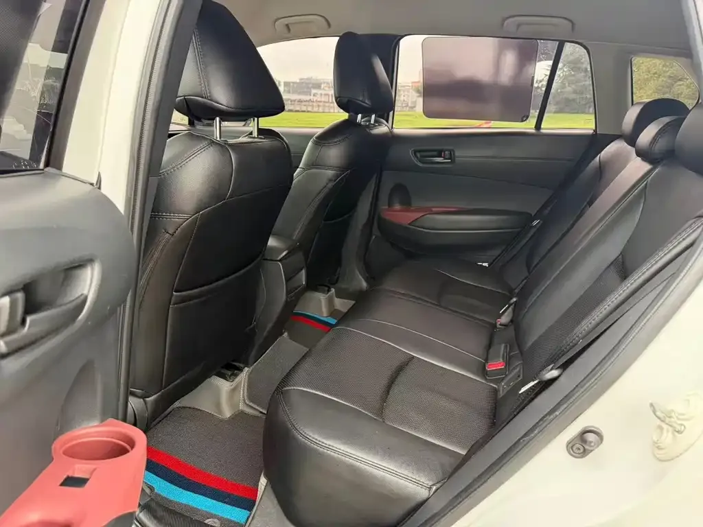 Toyota Corolla Cross — фото 2
