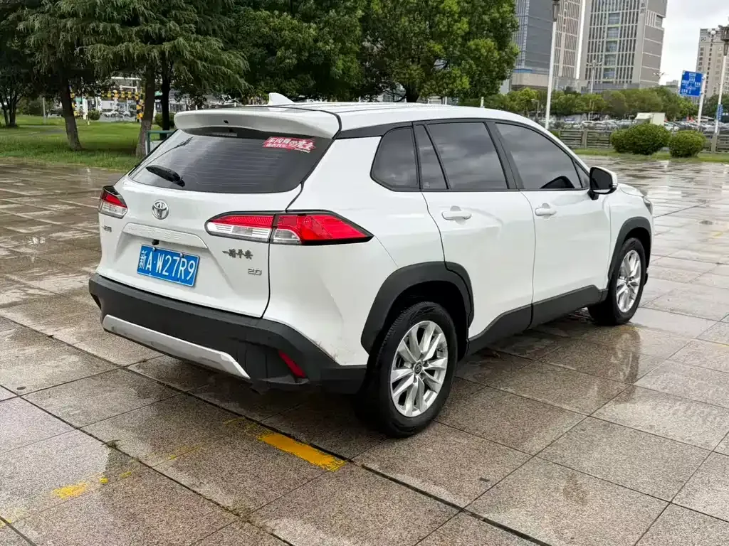 Toyota Corolla Cross — фото 4