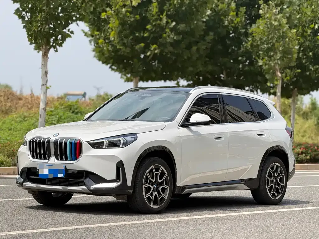 BMW X1 — фото 5