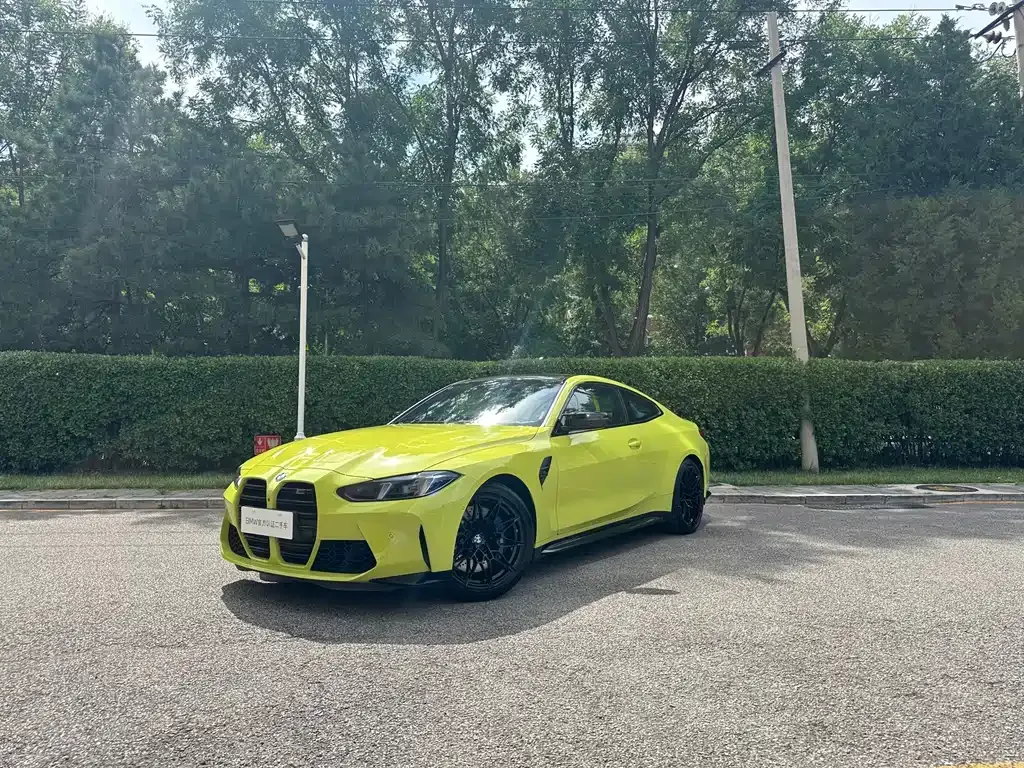 BMW M4 — фото 1