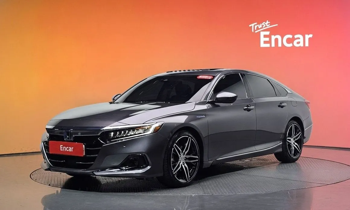Honda Accord — фото 1