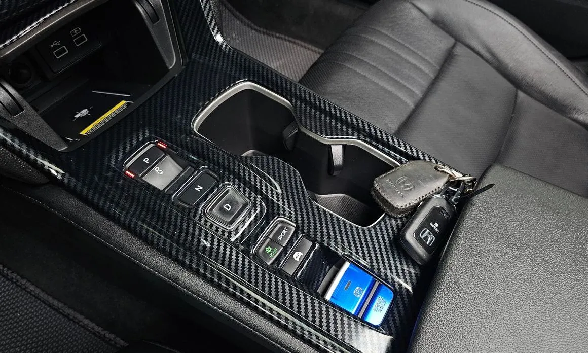 Honda Accord — фото 10