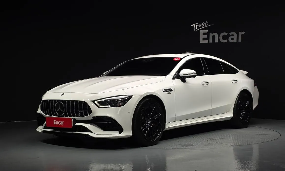 Mercedes-Benz AMG GT — фото 1