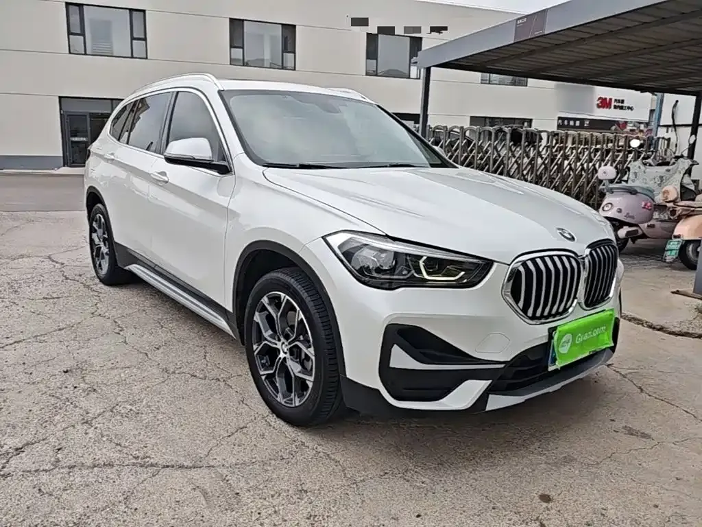 BMW X1 — фото 5