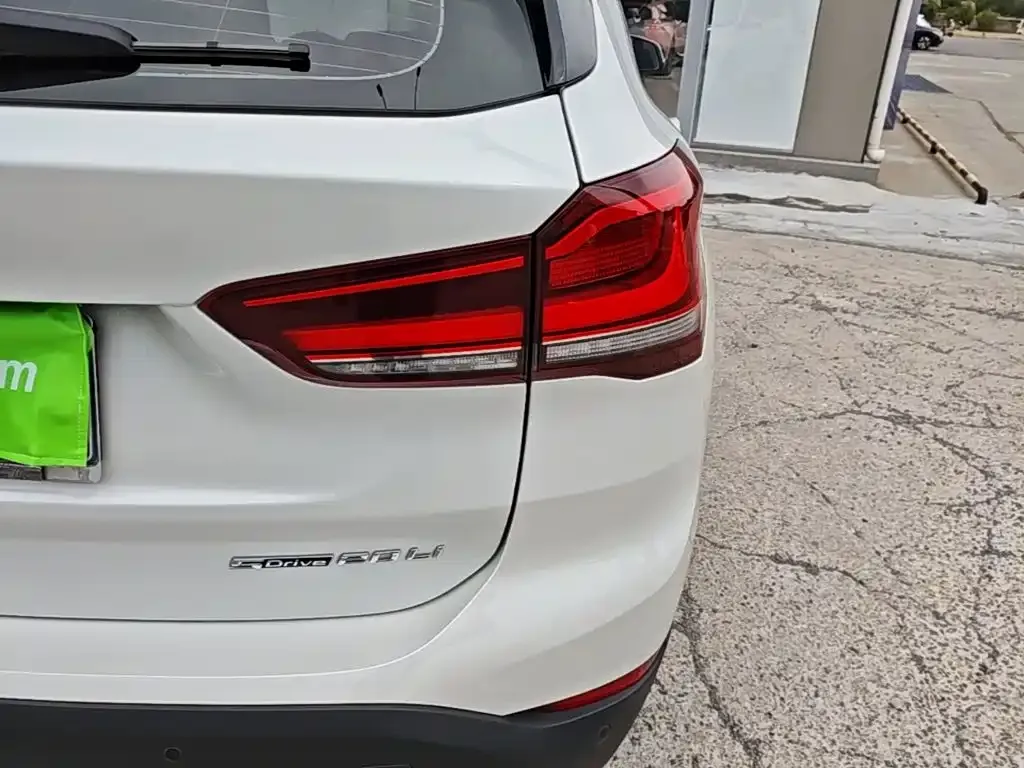 BMW X1 — фото 10