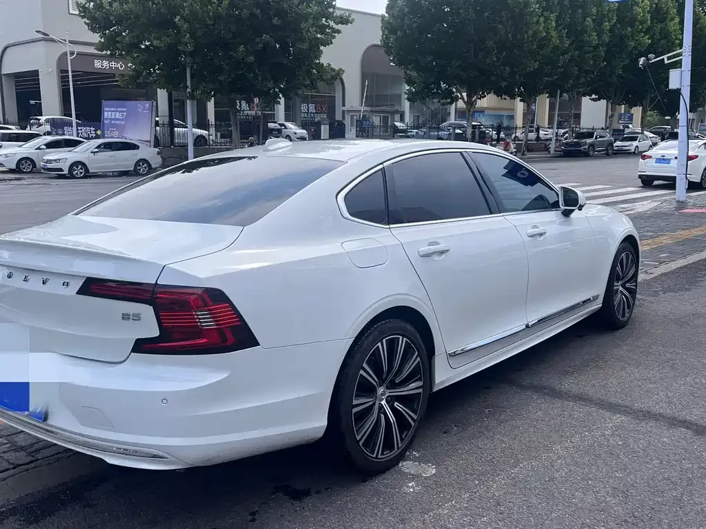 Volvo S90 — фото 5