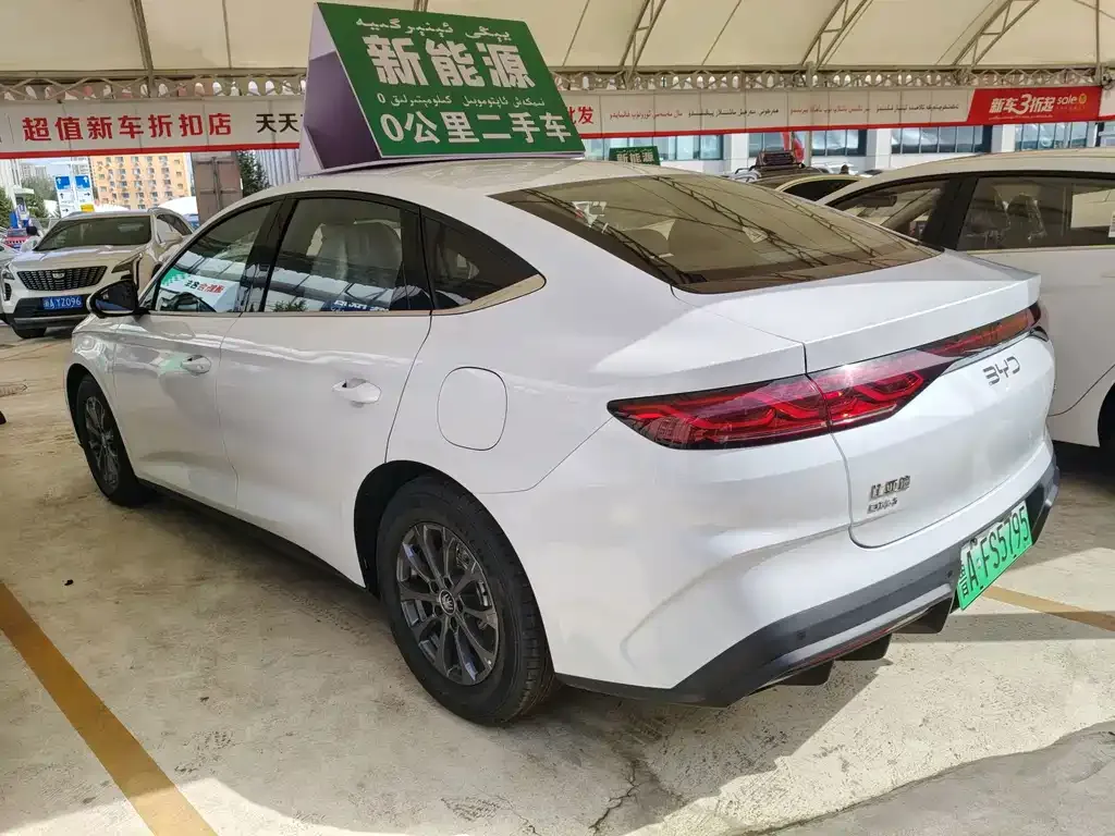 BYD Qin L — фото 6