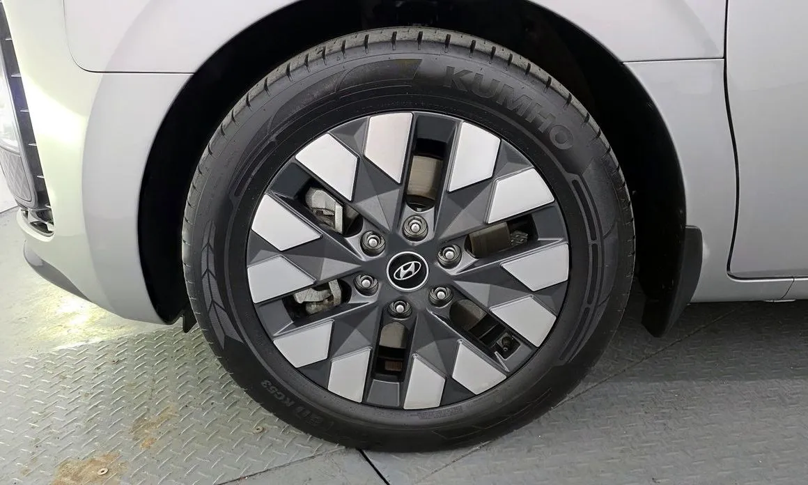 Hyundai Staria — фото 3